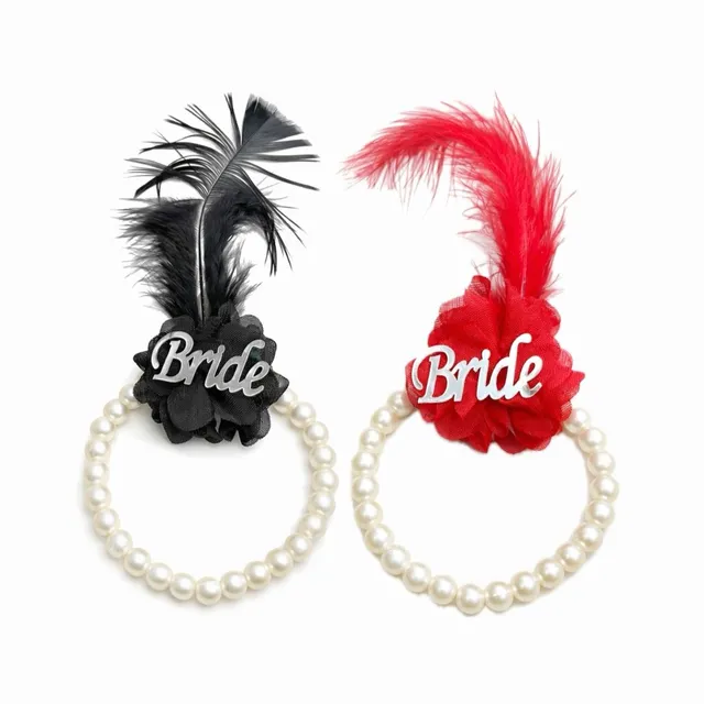 “Bride” Armbändchen mit Perlen & Feder