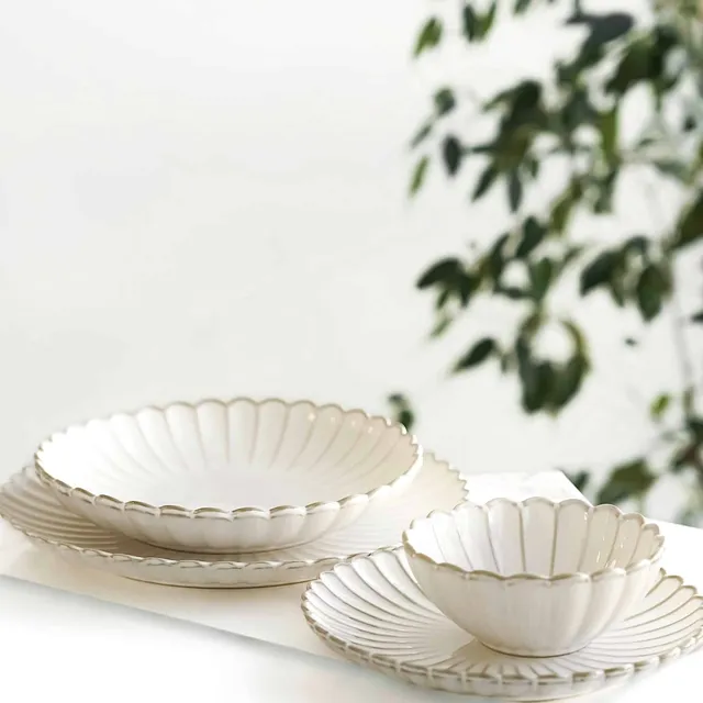 “Bloomy” Geschirrset – 24 teilig
